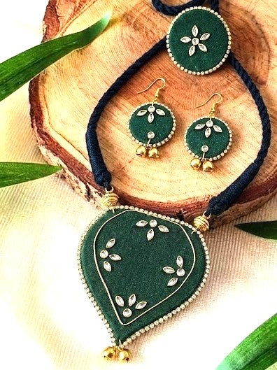 Handmade Silk Fabric Kundan Ethnic Jewellery Set