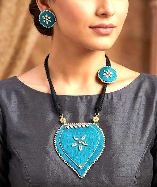 Handmade Silk Fabric Kundan Ethnic Jewellery Set